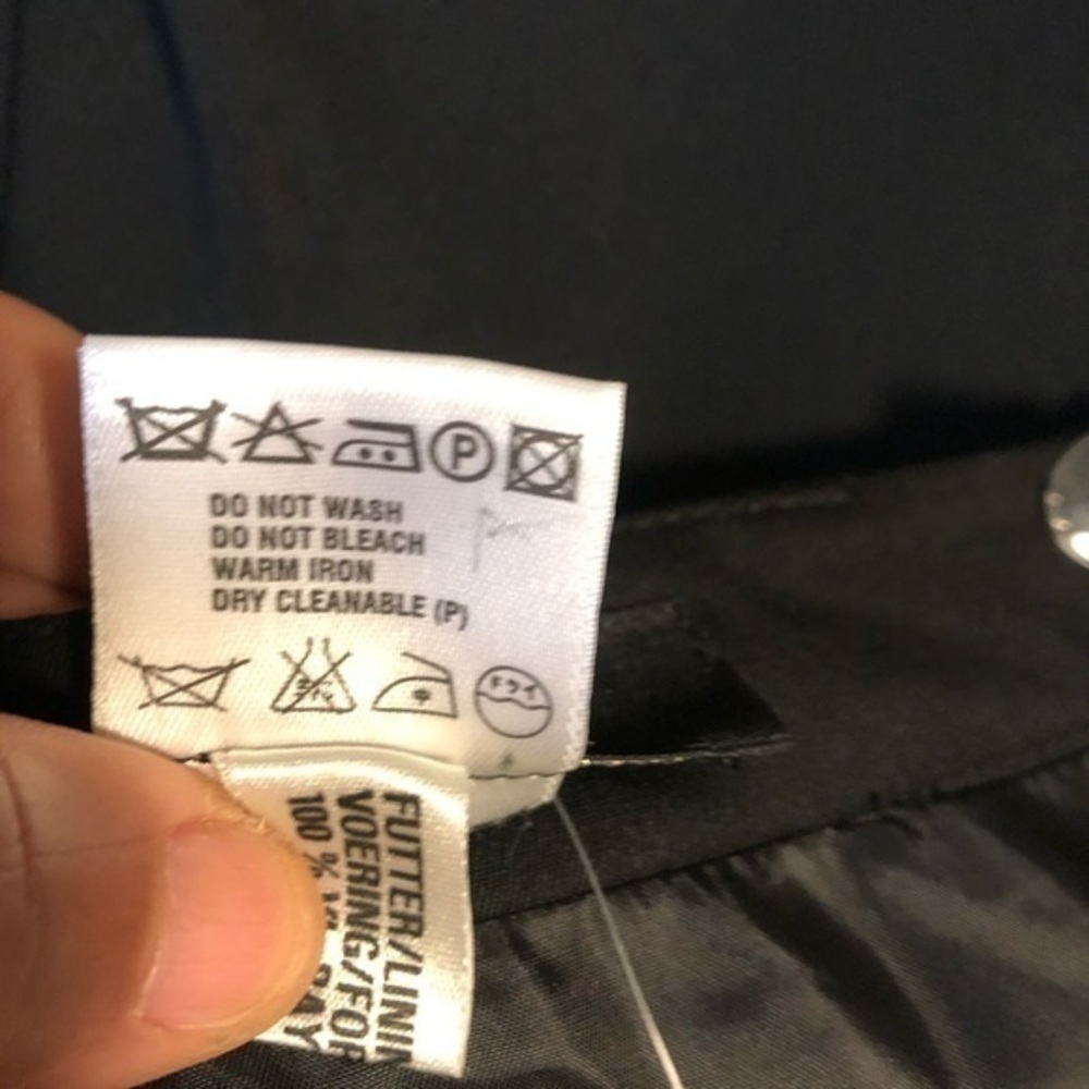 Escada black lined skirt with side pockets NEW - Picture 7 of 7